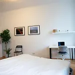 Modern 3 Bedroom Apartment In City Center
